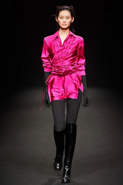 Look 25